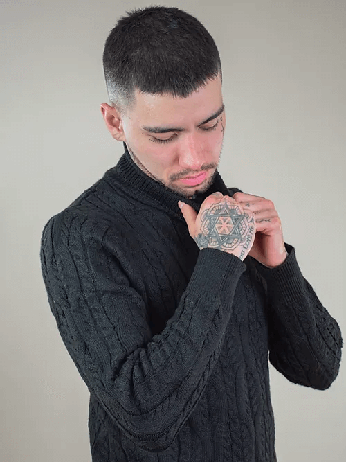 Buzo Tejido para Hombre en Hilo – Diseño Clásico y Elegante - Talla Única