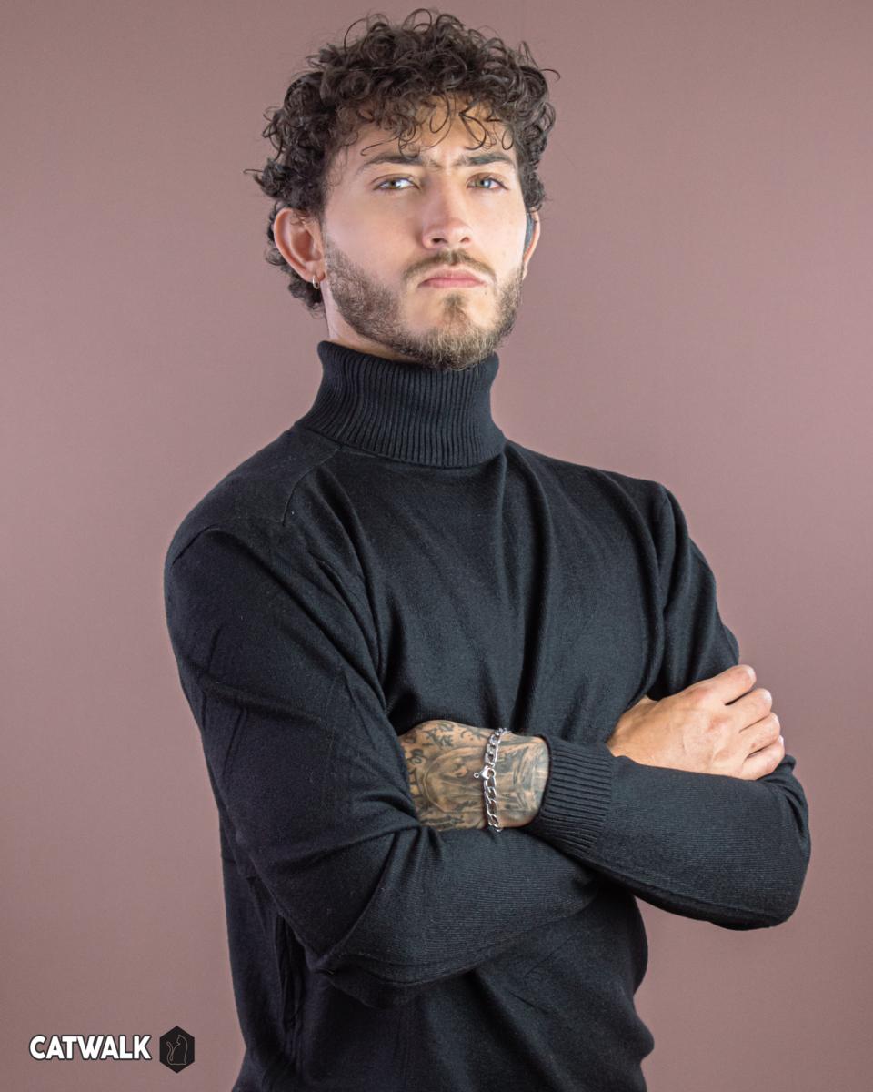 Buzo cuello tortuga Slim fit