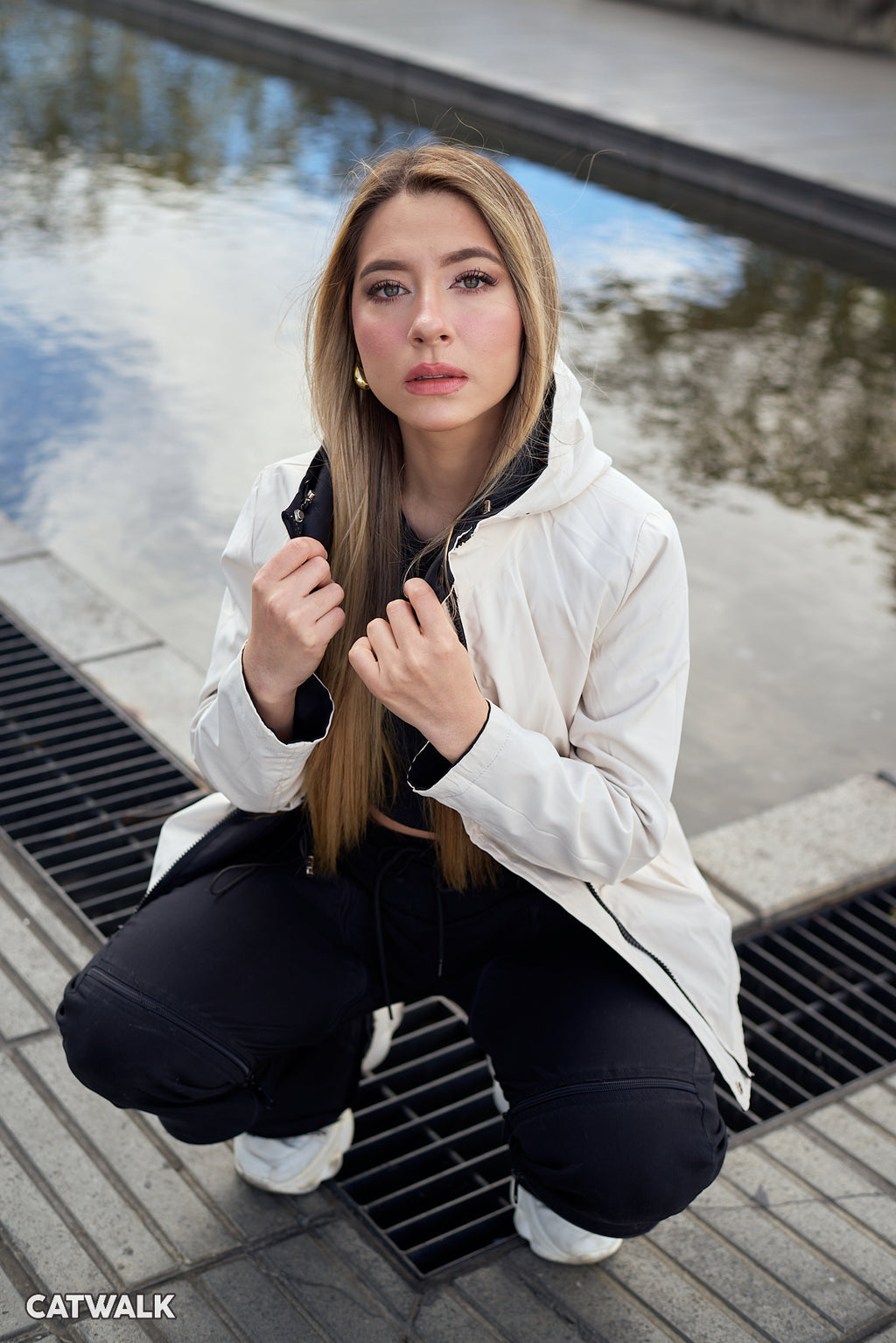 Chaqueta Doble Faz Catwalk – Dos Estilos en Una, Ideal para Bogotá